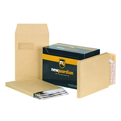 Image of New Guardian Envelopes Heavyweight Peel and Seal with Window Gusset 25mm 130gsm Manilla C4 (Pack 100)