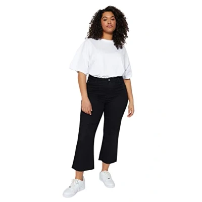 Image of Trendyol Women&#039;s High Waist Wide Leg Plus Size Jeans Pants, Black, 16/Große n
