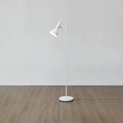 Image of Markslöjd Metro floor lamp, white, 1 bulb