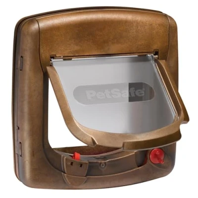 Image of PetSafe 420SGIFD Staywell Luxury Magnet Cat Flap, Wooden Colours