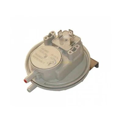 Image of Ravenheat Air Pressure Switch (c/w Bracket) HUBA 0005PRE05006/0 *NEW*