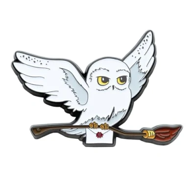 Image of Grupo Erik Harry Potter Magnet Hedwig Merchandise, Gifts, Decorations, Decor, Accessories