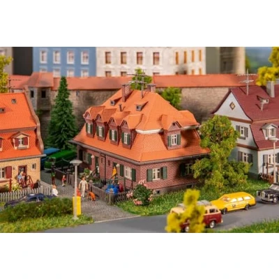 Image of FALLER Garden City 232163 N Settlement House Track Gauge
