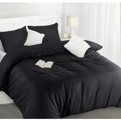 Image of Utopia Bedding Duvet Cover Double with Pillow cases Soft Microfibre Polyester Quilt Set (Black)