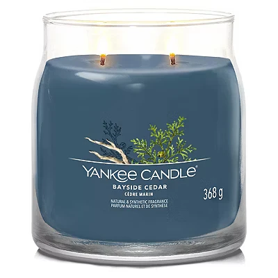 Image of Yankee Candle Signature Medium Jar Bayside Cedar