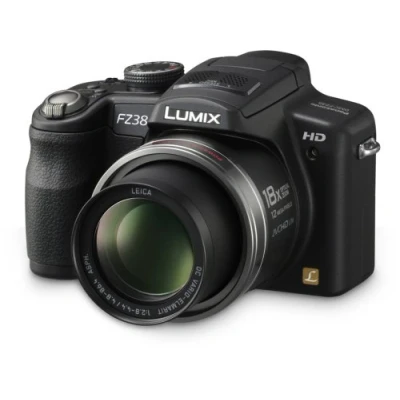 Image of Panasonic Lumix DMC FZ38 EG K Digital Camera (12 Megapixels, 18x Optical Zoom, 6.9 cm (2.7 Inch) Display, Image Stabiliser, Black (Renewed)