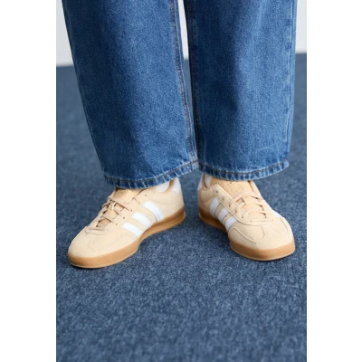 Image of adidas Originals Gazelle Indoor Trainers, Women&#039;s, Size: 8, Magic beige/footwear white/gum Suede