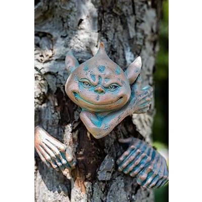 Image of Garden Mile Unique Outdoor Decoration Tree Hugger Goblin Elf Peeker Mounted Gargoyle Face Ideal for Trees, Fences, Wall Decor, Fantasy Themed Resin Gnomes Ornaments Perfect Gifts