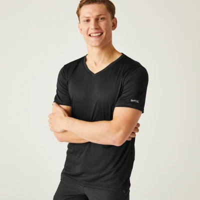Image of Regatta Men&#039;s Quick Drying Fingal V Neck T Shirt Black, Size: XL
