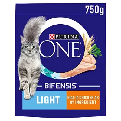 Image of Purina ONE Light Dry Cat Food Rich in Chicken 750g, Pack of 4