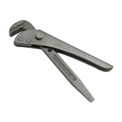 Image of Footprint Tools 6987w Pipe Wrench 175mm (7in) FOO6987