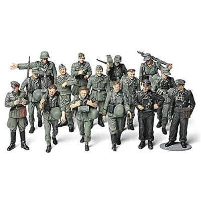 Image of WWII German Infantry On Maneuvers 1:48 Military Tamiya