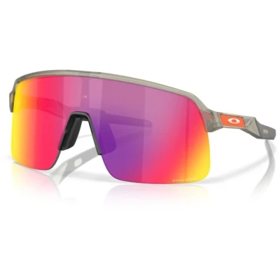 Image of Sunglasses Oakley Oo9463 sutro lite col. 946368 Uomo Maschera Grigio