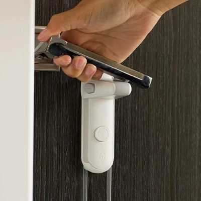 Image of BABYGO® Magnetic Child Safety Cupboard Locks for Children 10 Locks, 2 Keys &amp; 8 Free Corner Protectors Baby Proofing Kitchen Cabinets Drawers Easy 30 Second Install (White, Door Handle Lock)