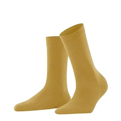 Image of FALKE Women&#039;s Soft Merino W So Wool Plain 1 Pair Socks, Yellow (Brass 1216), 41 42