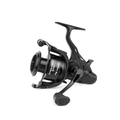 Image of Sonik Xtractor+ Specialist FS 4000 Fishing Reel Including Spare Graphite Spool BC0052