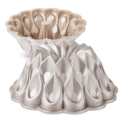 Image of Erreke Cake Tin, Fluted Ring Tins, Cook Evenly, Double Non Stick Layer, Highly Durable Cast Aluminium, Rose Gold, 24cm Diameter, 2.5 Liter Capacity, Mould, Blaze