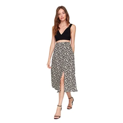 Image of Trendyol FeMan Midi A line Woven Skirt Schwarz