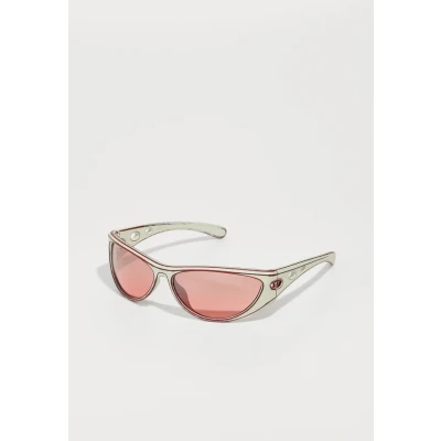 Image of DIESEL Unisex DL3004U 20107E Sunglasses Injected White Red Cat Eye Normal Shaded