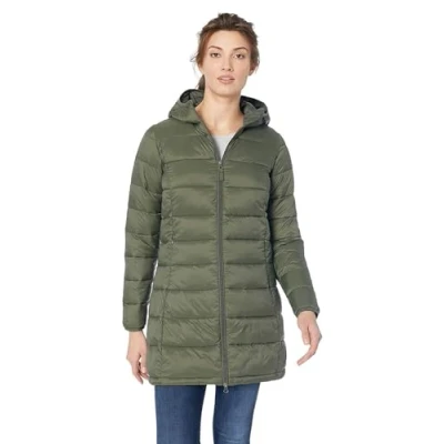 Image of Amazon Essentials Women&#039;s Lightweight Water Resistant Hooded Puffer Coat (Available in Plus Sizes), Olive, S