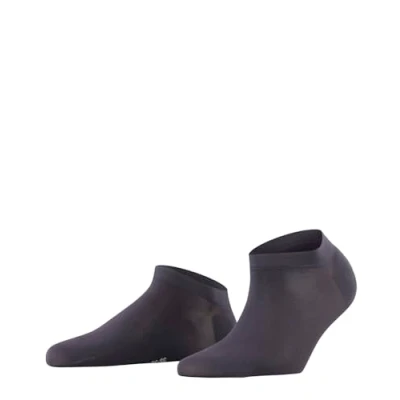Image of FALKE Women&#039;s Fine Softness 50 DEN W SN Semi Opaque Low Cut Plain 1 Pair Trainer Socks, Blue (Dark Navy 6370), 5.5 8