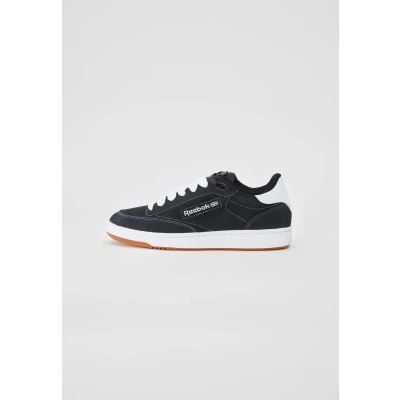 Image of Reebok Classic CLUB BULC Unisex Trainers, Size: 6, Washed black/black/white Leather/synthetics