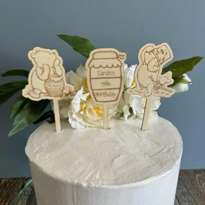 Image of Luck and Winnie the Pooh Cake Decorations, Personalised Birthday Party Toppers, Wood Decoration, Customisable Topper (3 pcs)