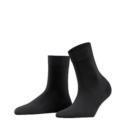 Image of FALKE Women&#039;s Fine Softness 50 DEN W SO Semi Opaque Plain 1 Pair Socks, Black (Black 3000), 2.5 5