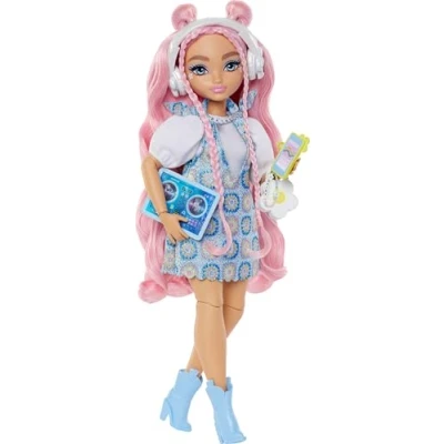 Image of Barbie Dream Besties Doll and Accessories, Daisy Jean Posable Fashion with Removable Fashions &amp; Wavy Pink Hair, 9 DJ Music Themed Pieces, JDD74