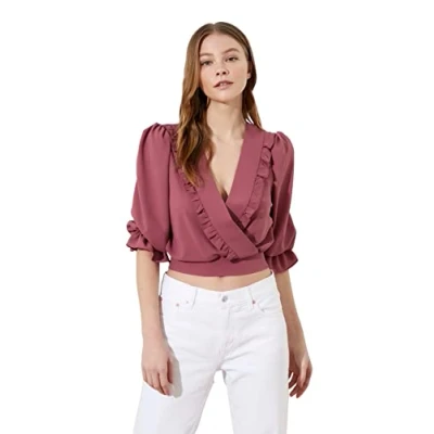 Image of Trendyol Women Fitted Basic Cache Coeur Woven Blouse Plum