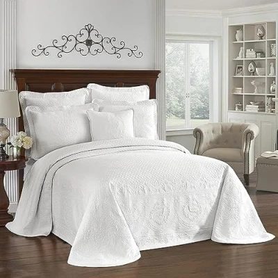 Image of Historic Charleston Bedspreads Coverlet King Charles Collection 120&quot; x 114&quot; Size 100% Cotton Oversized Matelasse Bed Spread, King/Cal King, White
