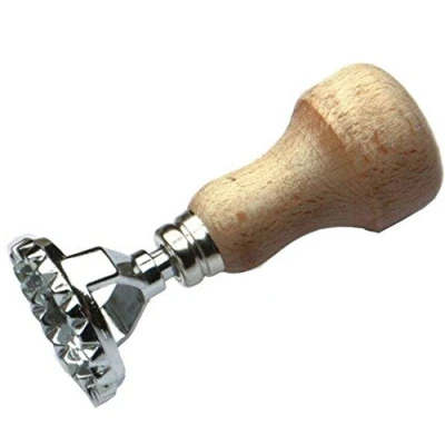 Image of Tredoni 4cm Round Ravioli Pasta/Dough Stamp Cutter (4 cm // Small)