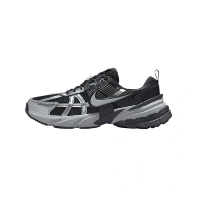 Image of Nike Sportswear V2K RUN Trainers, Women&#039;s, Size: 5.5, Black/metallic silver/anthracite/dark smoke grey/wolf grey/white Imitation leather/ textile