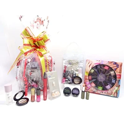 Image of No7 &amp; Seventeen Must Have Beauty Collection Gift Hamper