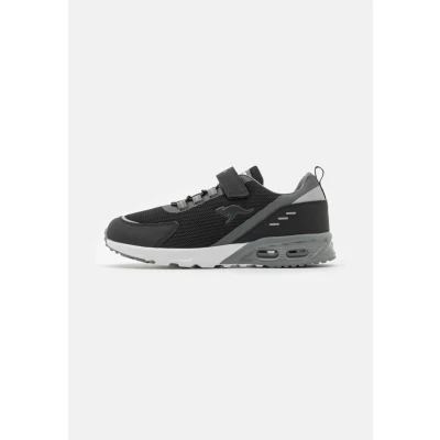 Image of Kangaroos Kxarg Unisex Trainers for kids, Size: 10K, Black Imitation leather/ textile