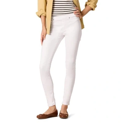Image of Amazon Essentials Women&#039;s Stretch Pull On Jeggings (Available in Plus Sizes), White, 12 Short