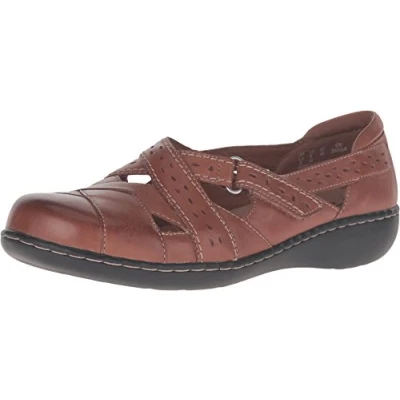 Image of Clarks Women&#039;s Ashland Spin Q Slip On Loafer, Tan, 7 UK