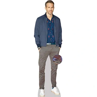 Image of Ryan Reynolds (Casual) Mini Size Cutout