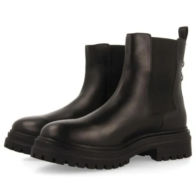 Image of Gioseppo VARICK women&#039;s Low Ankle Boots in Black