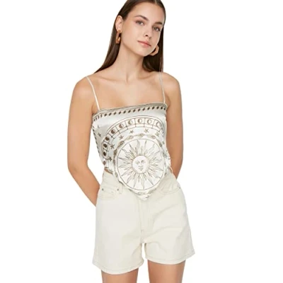Image of Trendyol Women High Waist Straight Leg Regular fit Shorts Ecru