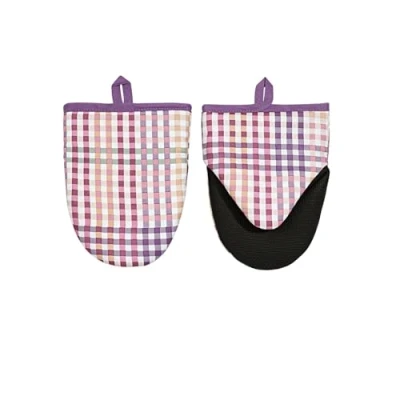 Image of Ulster Weavers Purple Flannelette Microwave Oven Mitts (18 x 14.5cm) 100% Cotton 1x Pair Plaid Glove Heat Resistant Washable Tartan in Kitchen Accessories