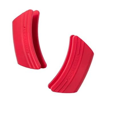 Image of Le Creuset Silicone Set of 2 Pot Holders Cherry Red 12 x 6 cm