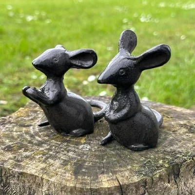 Image of Animal Crackers Pair of solid cast iron mice garden ornament decorations, one &#039;talking&#039; &#039;listening&#039;, mouse lover gift