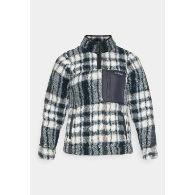 Image of Columbia WEST BEND 1/4 ZIP II women&#039;s Fleece jacket in Black