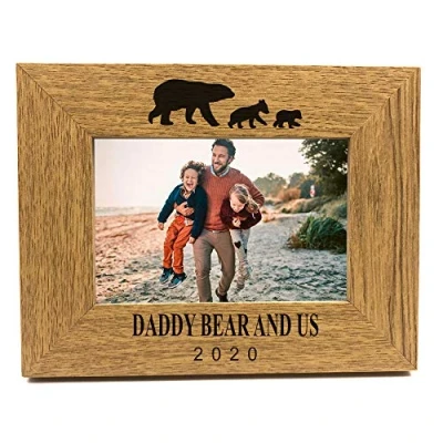 Image of ukgiftstoreonline Personalised Daddy Bear and Us Oak Wood Finish Photo Frame Gift (4 x 6 Inch)