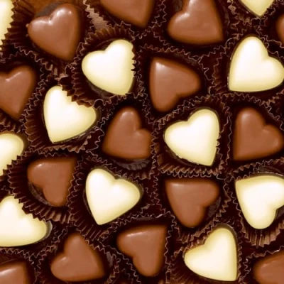 Image of 20 Napkins Food Chocolate Hearts as Table Decoration Paper with Motif Also for Decoupage and 33 x cm