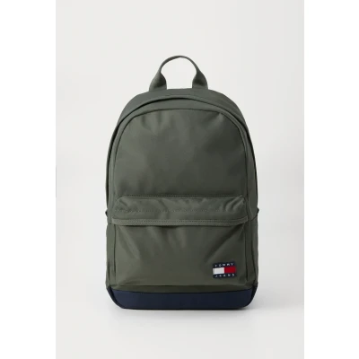 Image of Tommy Jeans Daily DOME Backpack Rucksack, Men&#039;s, Size: One Size, Pewter green