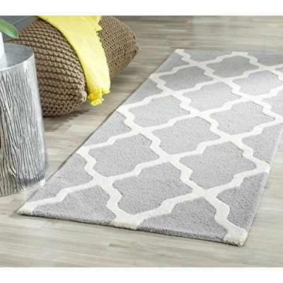 Image of SAFAVIEH Trellis Rug for Living Room, Dining Bedroom Cambridge Collection, Short Pile, in Silver and Ivory, 76 X 183 cm