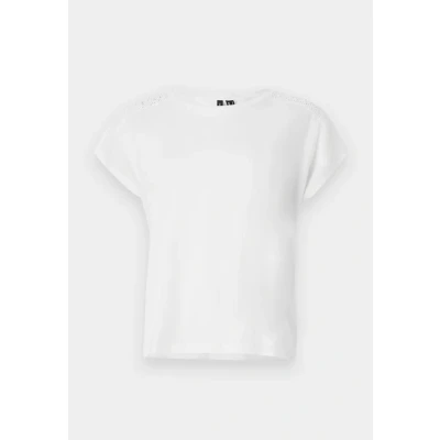 Image of Vero Moda Vmemmy TAPE Print Tshirt, Women&#039;s, Size: XS, Snow white