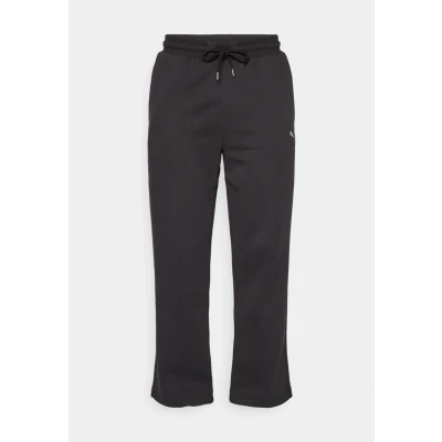 Image of PUMA Class Relaxed Pinnacle Pintuck Sweatpants FL op